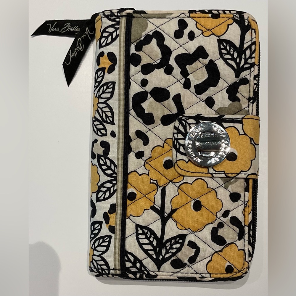 Vera Bradley Go Wild Quilted Turnkey Wallet - Picture 4 of 14